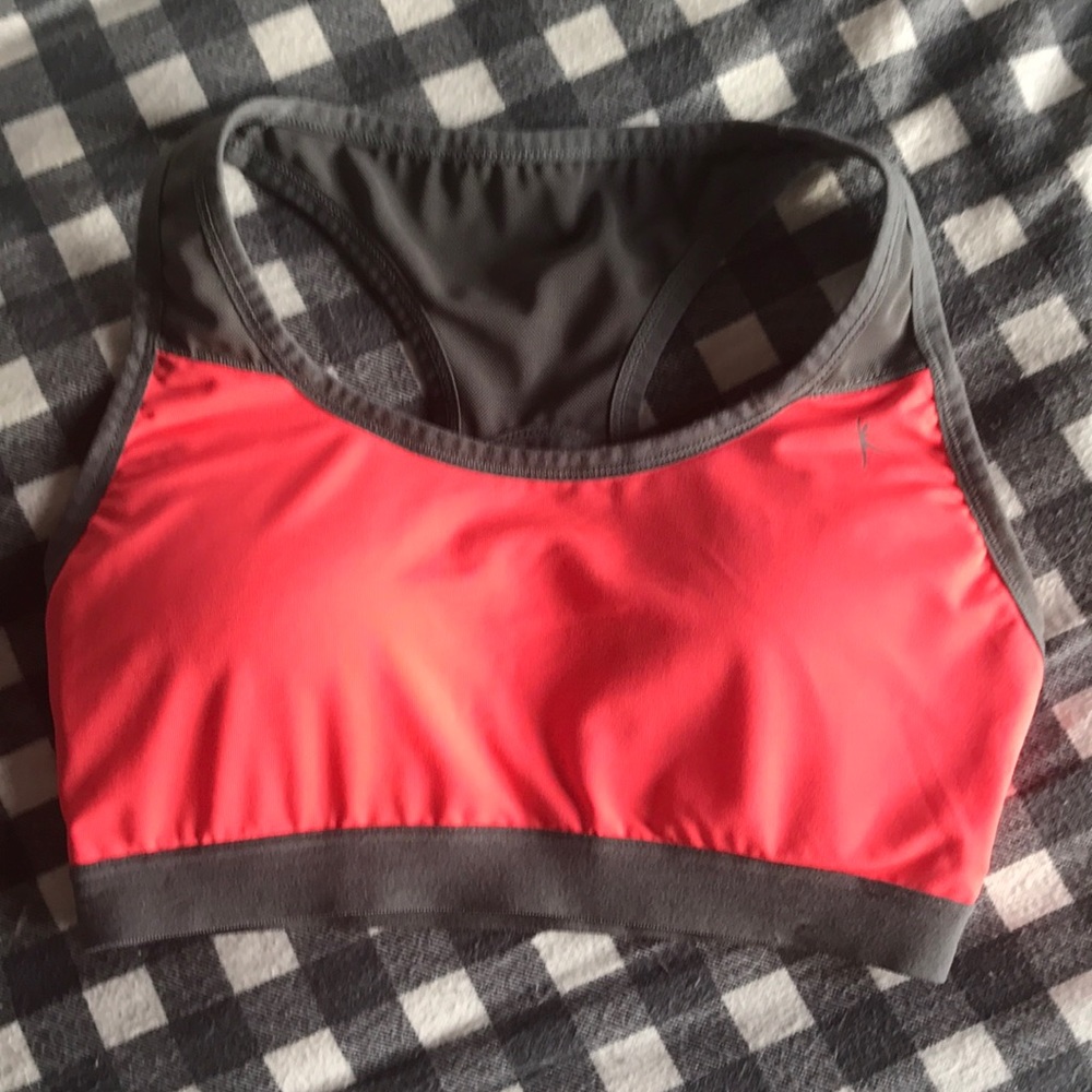Danskin Now Bright sports bra